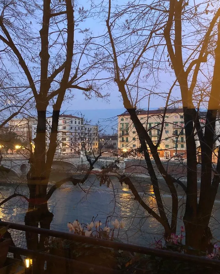 Riverview City Apartment Verona
