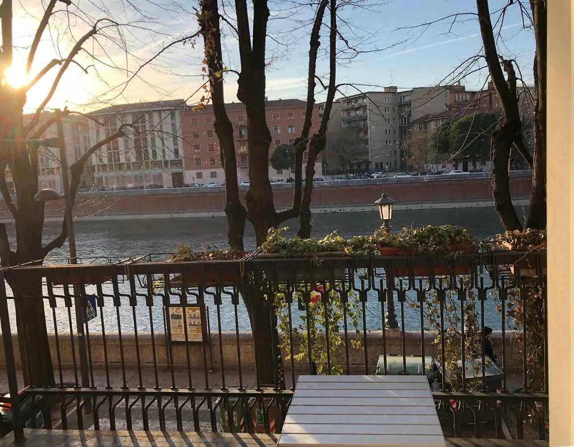 Riverview City Apartment Verona