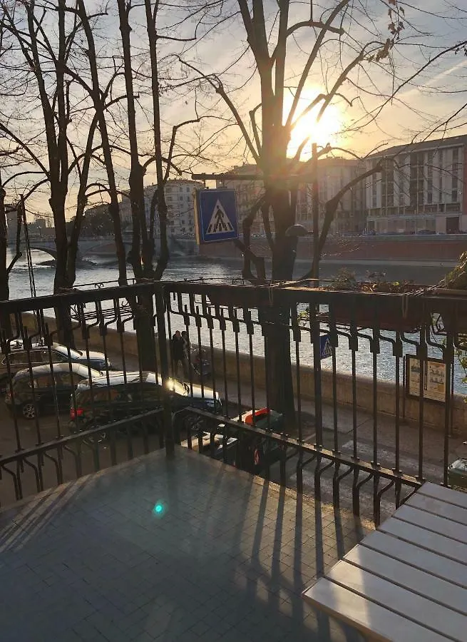 Riverview City Apartment Verona 0*,