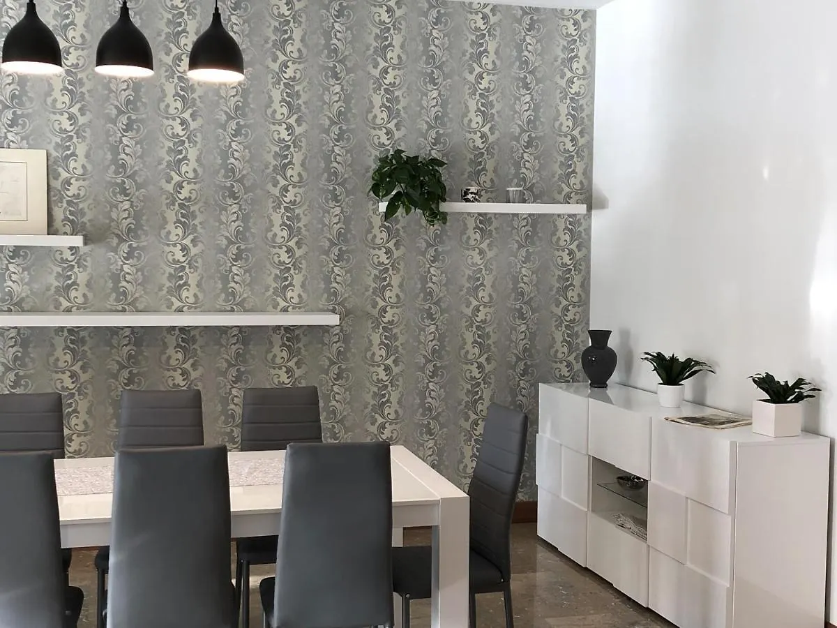 Riverview City Apartment Verona İtalya